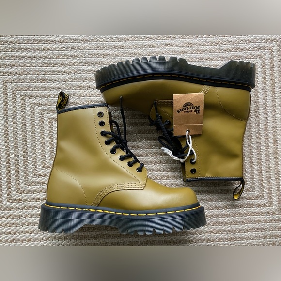 Dr Martens 1460 leather boots - Picture 6 of 13